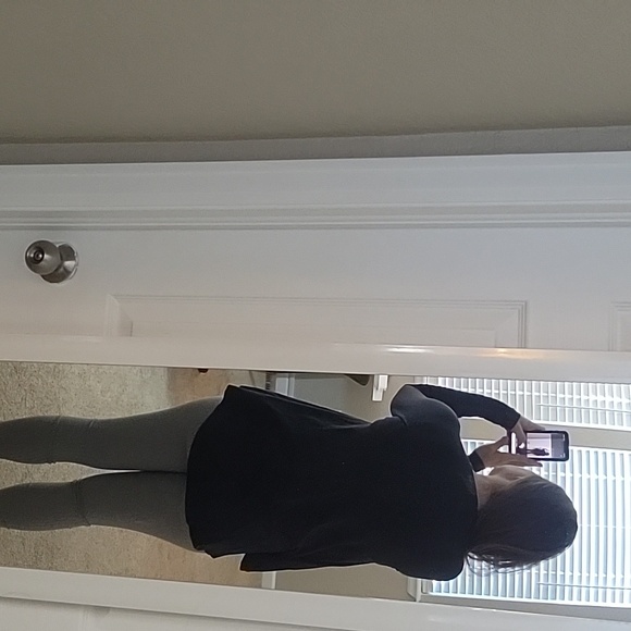 Lululemon Long Sleeve top - Picture 7 of 7